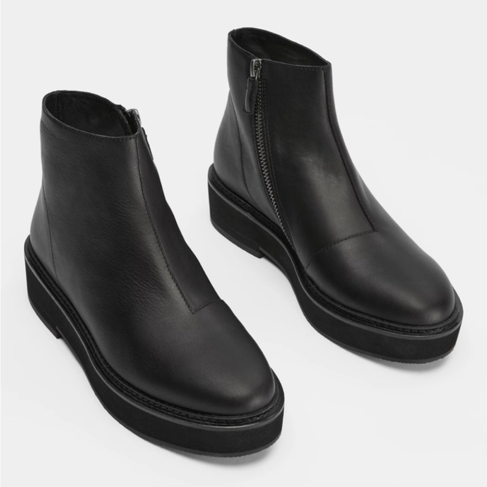 Eileen Fisher Nann Wedge Bootie in Leather Size 9 Sz 9 NIB New in box Black - Picture 1 of 12